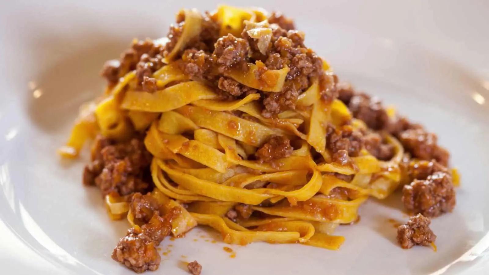 Recept za ragu bolognese umak uz tagliatele pasta perica